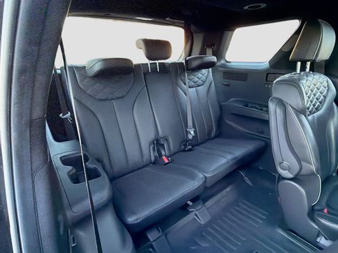 Used 2021 Hyundai Palisade Calligraphy image 22