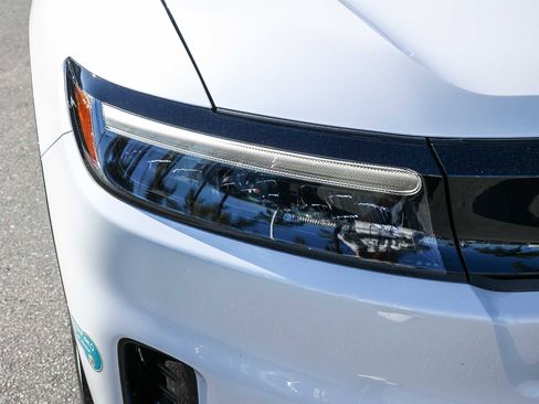 Certified 2024 Honda Prologue Elite image 14