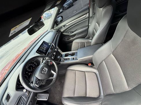 Used 2022 Honda Accord Sport image 9