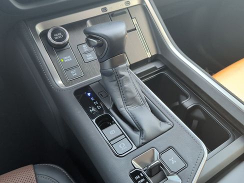Certified 2025 Lexus GX 550 AWD/4WD image 21