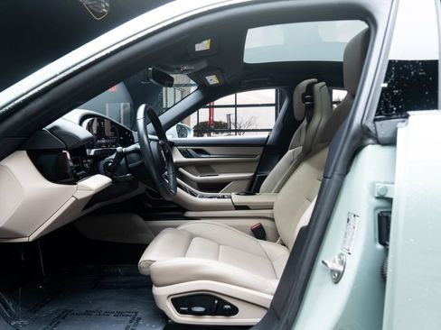 Used 2025 Porsche Taycan RWD image 22