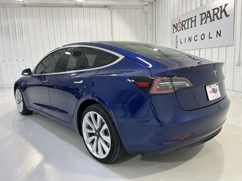 Used 2019 Tesla Model 3 Standard Range image 21
