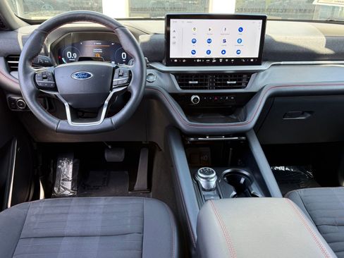 Used 2025 Ford Explorer ST-Line AWD/4WD image 40