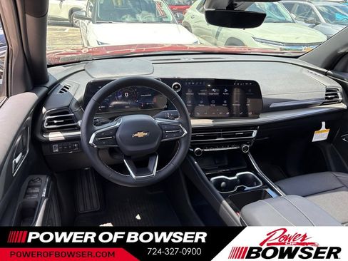 New 2026 Chevrolet Traverse LT w/ Sun and Wheel Package AWD/4WD image 6