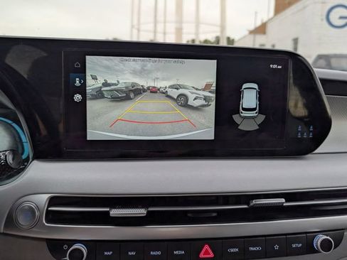 Used 2024 Hyundai Palisade SEL FWD image 8
