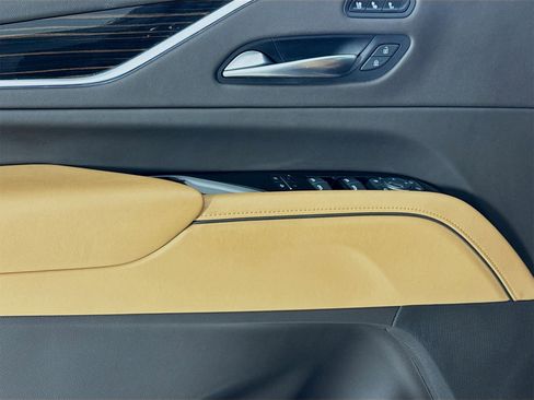 Used 2022 Cadillac Escalade ESV Sport w/ Touring Package image 19