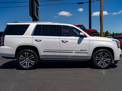 Used 2019 GMC Yukon Denali w/ Denali Ultimate Package AWD/4WD image 10