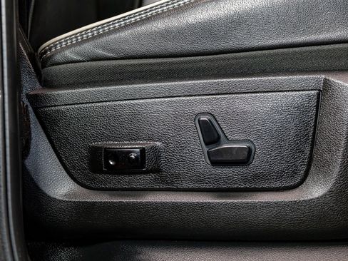 Used 2019 RAM 2500 Limited image 29