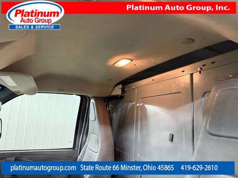 Used 2016 Chevrolet Express 3500 Extended RWD image 14
