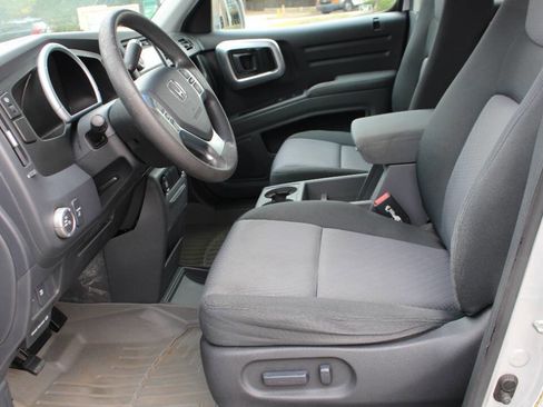 Used 2006 Honda Ridgeline RTS image 2