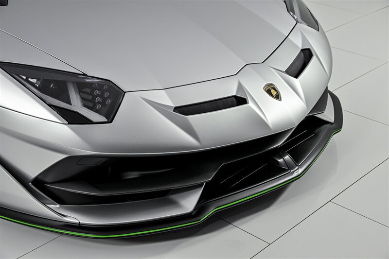 Used 2020 Lamborghini Aventador SVJ AWD/4WD image 6