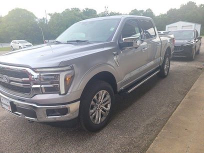 New 2025 Ford F150 Lariat w/ Equipment Group 501A Mid