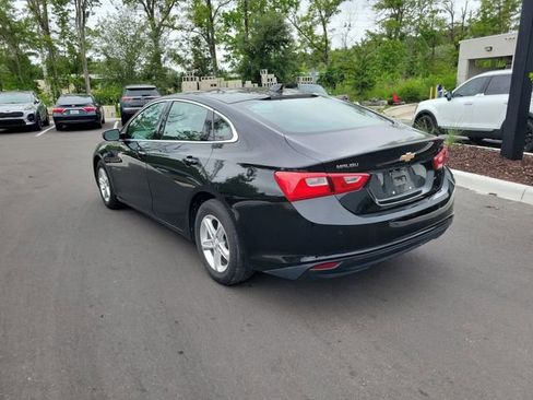 Used 2024 Chevrolet Malibu LT FWD image 3