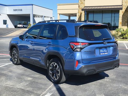 Used 2025 Subaru Forester image 5