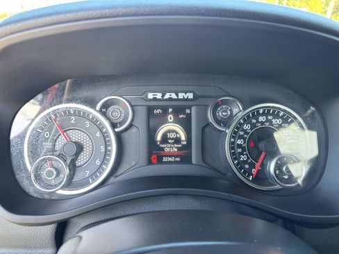 Used 2024 RAM 2500 Big Horn w/ Sport Appearance Package image 27