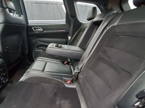 Used 2015 Jeep Grand Cherokee SRT AWD/4WD image 5