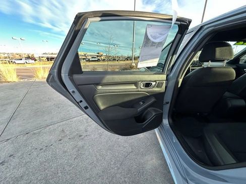 Used 2022 Honda Civic Sport image 21