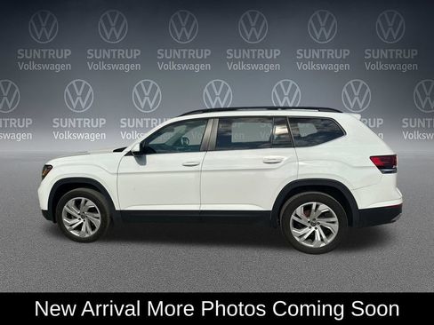 Used 2023 Volkswagen Atlas SE w/ Panoramic Sunroof Package AWD/4WD image 3