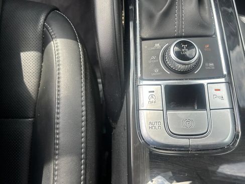 Certified 2024 Kia Telluride S w/ S Sunroof Package AWD/4WD image 20