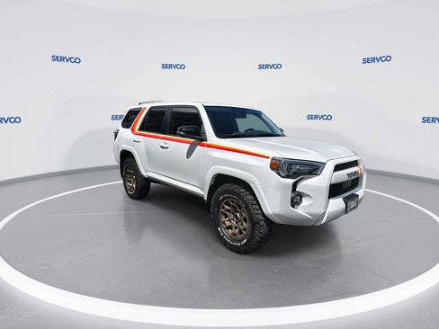Used 2023 Toyota 4Runner 40th Anniversary SE AWD/4WD image 2