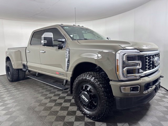 Used 2026 Ford F350 Platinum w/ Platinum Plus Package AWD/4WD image 1