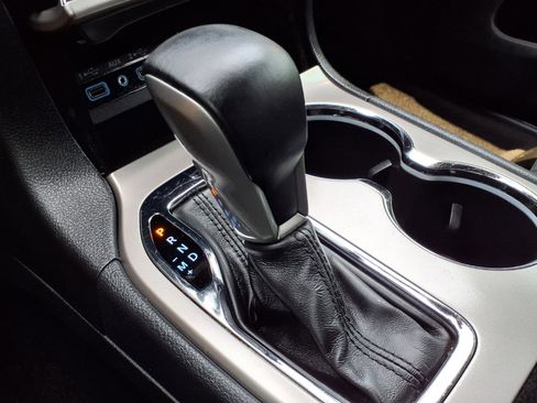 Used 2019 Jeep Grand Cherokee Laredo RWD image 14
