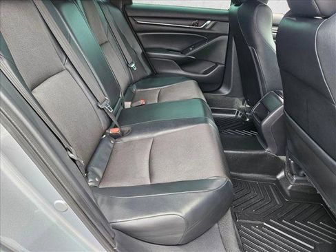 Used 2018 Honda Accord Sport image 25