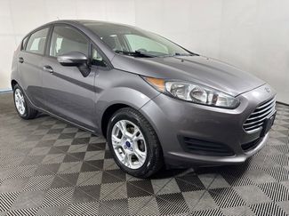Used 2014 Ford Fiesta SE image 1
