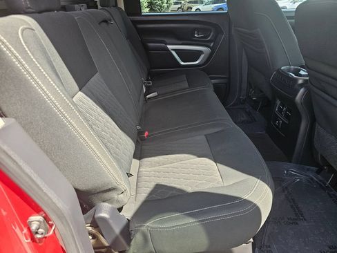 Used 2017 Nissan Titan SV AWD/4WD image 20