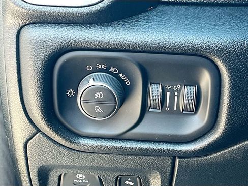 Used 2022 RAM 1500 Laramie image 10