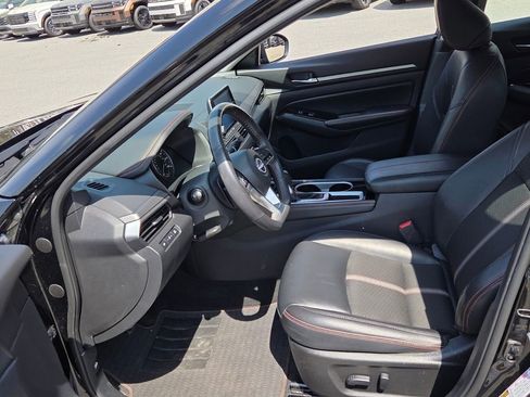 Used 2025 Nissan Altima 2.5 SR image 5