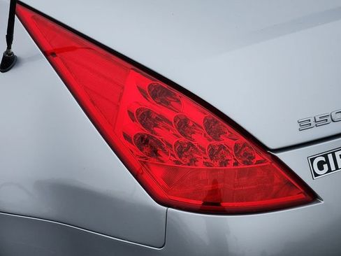 Used 2006 Nissan 350Z Touring RWD image 13
