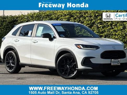 Certified 2025 Honda HR-V Sport image 1