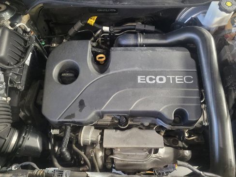 Used 2020 Chevrolet Equinox LT w/ Driver Convenience Package FWD image 30
