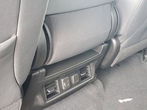 Certified 2021 Chevrolet Silverado 1500 LT w/ Z71 Off-Road Package image 27