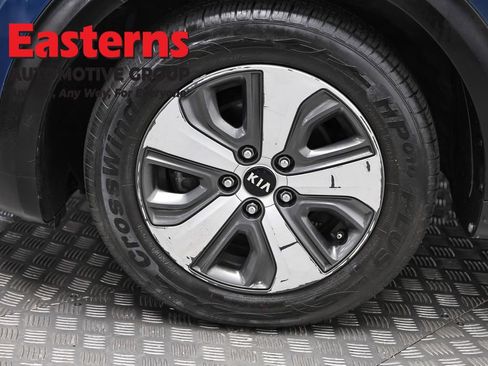 Used 2019 Kia Niro LX image 32