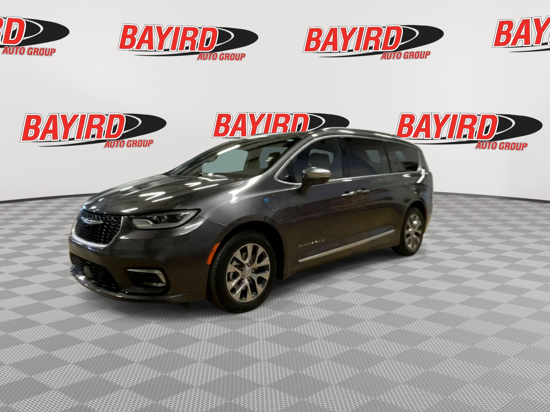 Used 2022 Chrysler Pacifica Pinnacle FWD image 4