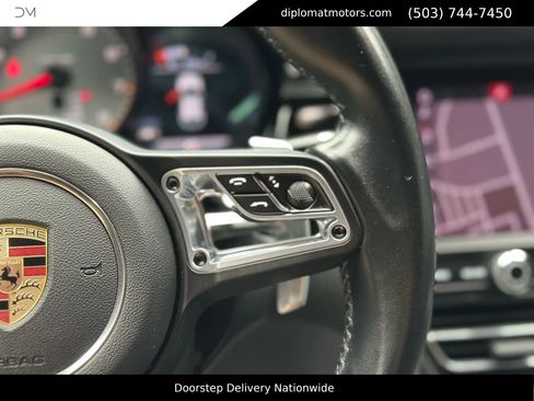 Used 2020 Porsche Macan S w/ Premium Package Plus image 33