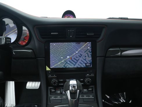 Used 2018 Porsche 911 GT2 RS image 31