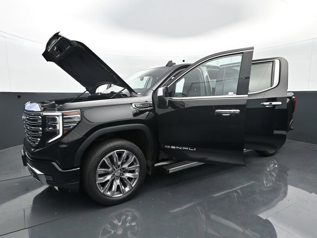 Used 2024 GMC Sierra 1500 Denali w/ Denali Reserve Package AWD/4WD image 27