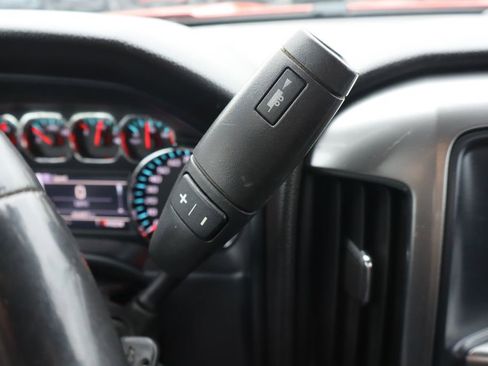 Used 2016 Chevrolet Silverado 1500 LT w/ LT Convenience Package AWD/4WD image 9