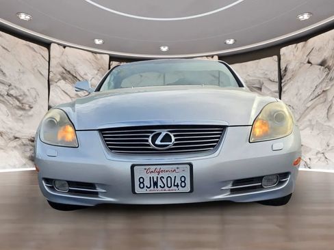 Used 2010 Lexus SC 430 Convertible RWD image 2