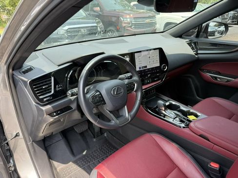 Used 2025 Lexus NX 250 FWD w/ Accessory Package (K3) image 3