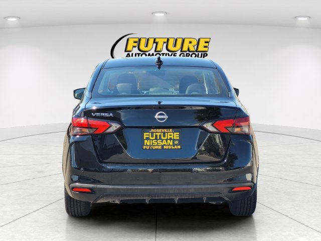 Certified 2025 Nissan Versa SV FWD image 8