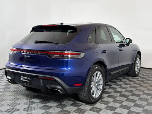 Certified 2026 Porsche Macan AWD/4WD image 10
