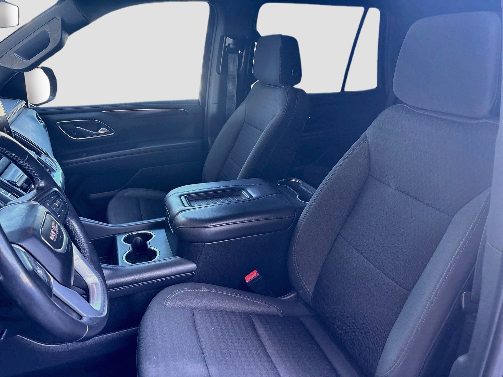 Used 2022 GMC Yukon SLE w/ Gmc Pro Safety Plus Package RWD image 15