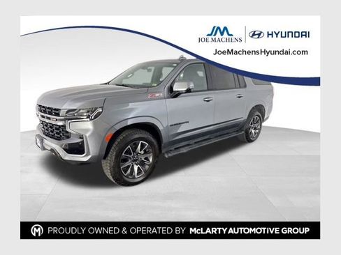 Used 2022 Chevrolet Suburban Z71 w/ Luxury Package image 1