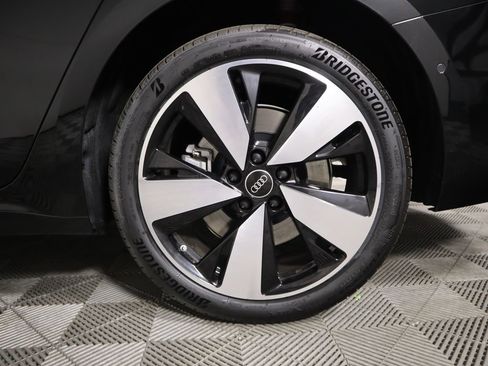 Used 2025 Audi A5 2.0T Premium Plus AWD/4WD image 32