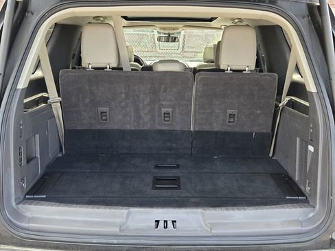 Used 2021 Ford Expedition Max Limited AWD/4WD image 14