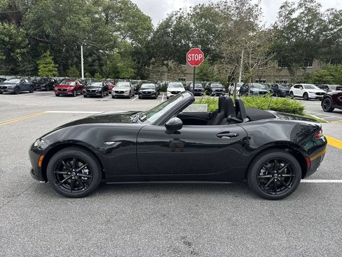 New 2026 MAZDA MX-5 Miata Sport w/ Interior Package RWD image 11